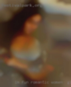 I'm women in Glasgow, KY fun, romantic, loving, and caring.